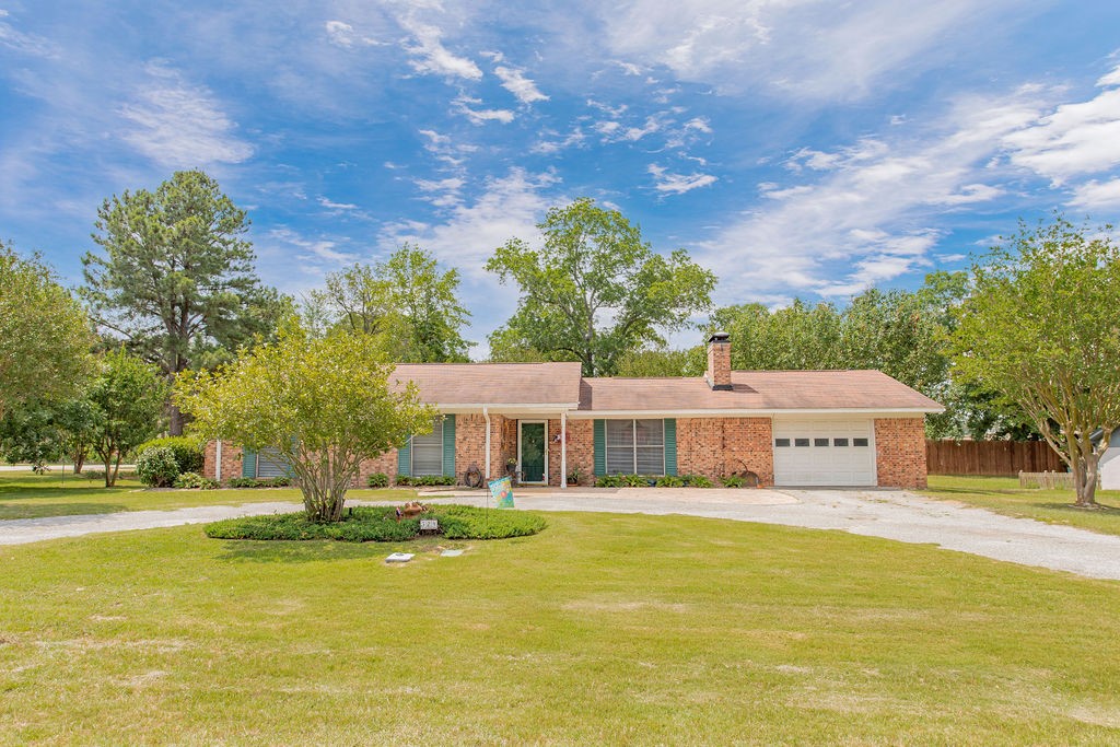 324 Texas Drive — photo