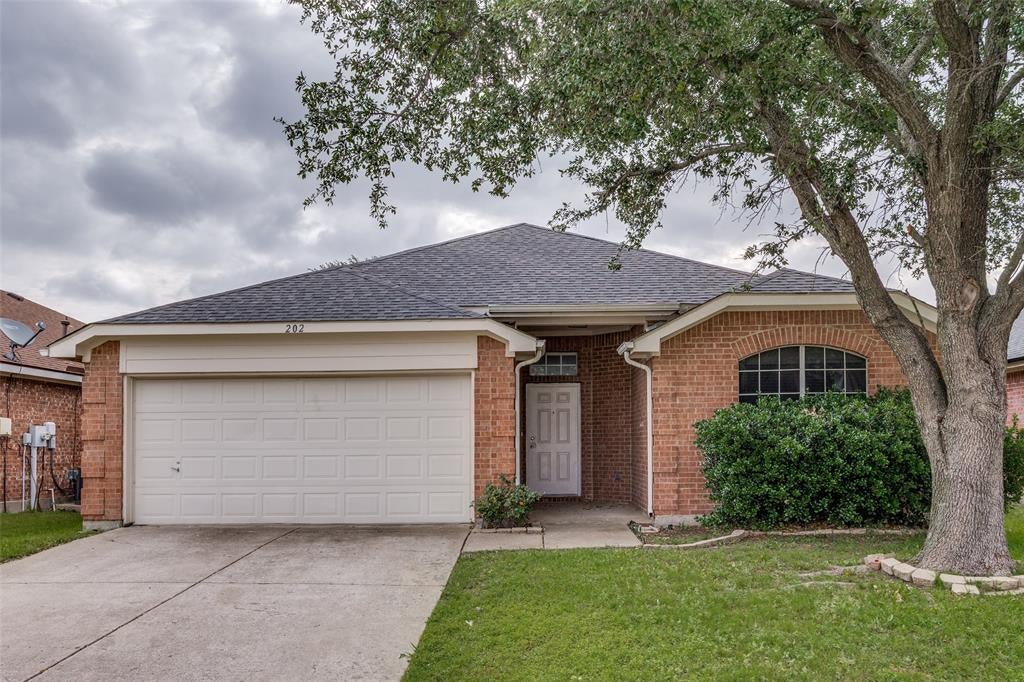 202 Trenton Drive — photo