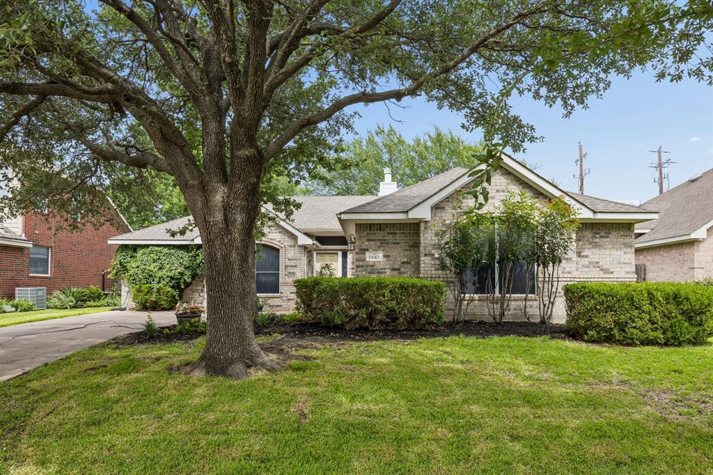 1467 Applewood Drive — photo