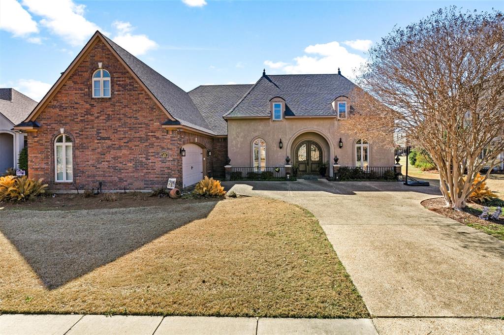 520 Canterbury Lane — photo