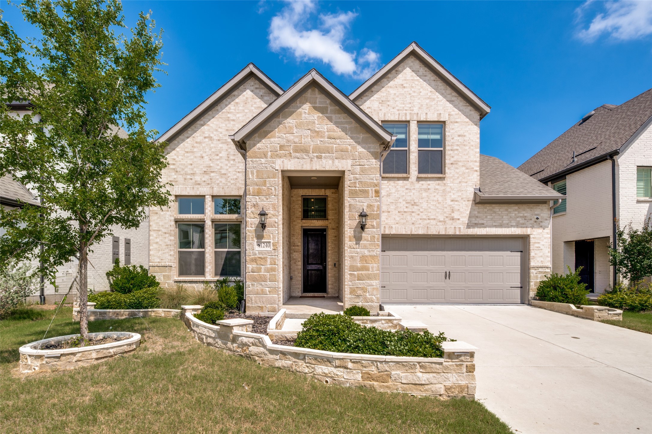 1240 Crescent Lane — photo