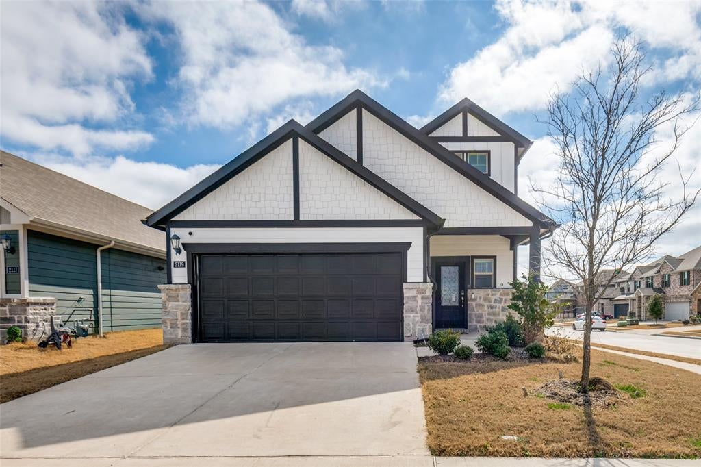 2119 River Pine Road — photo
