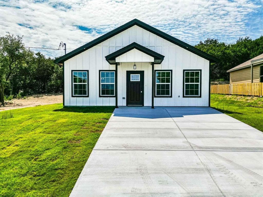 4315 Mountain Hollow Drive — photo