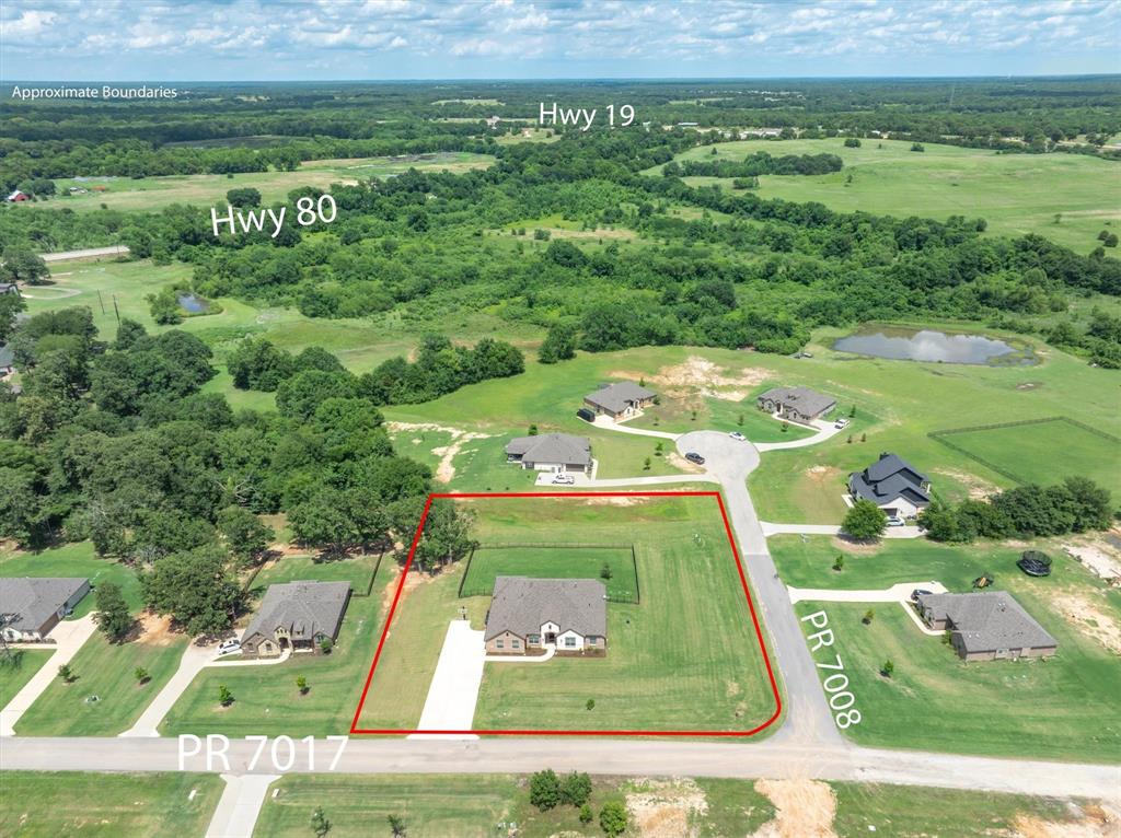 425 Private Road 7017 — photo