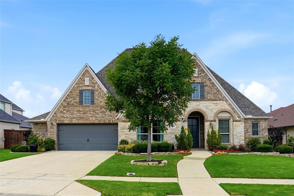 1001 Myers Park Trail — photo