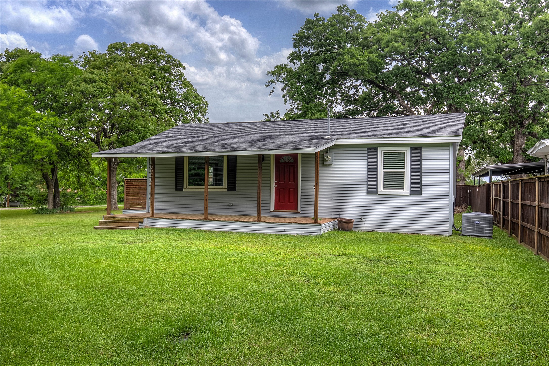 10065 Comanche, Quinlan, TX 75474 — photo 2