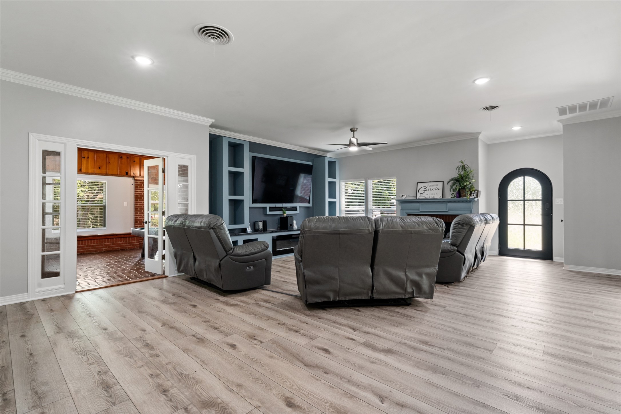 700 Jackson, McGregor, TX 76657 — photo 3