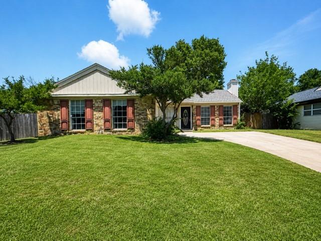 3905 Dogwood Court — photo
