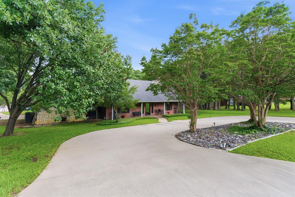 7512 Woodland Drive — photo