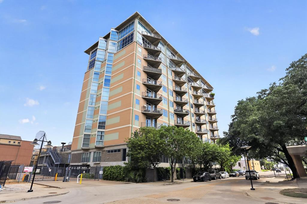 1001 Belleview Street 703 — photo