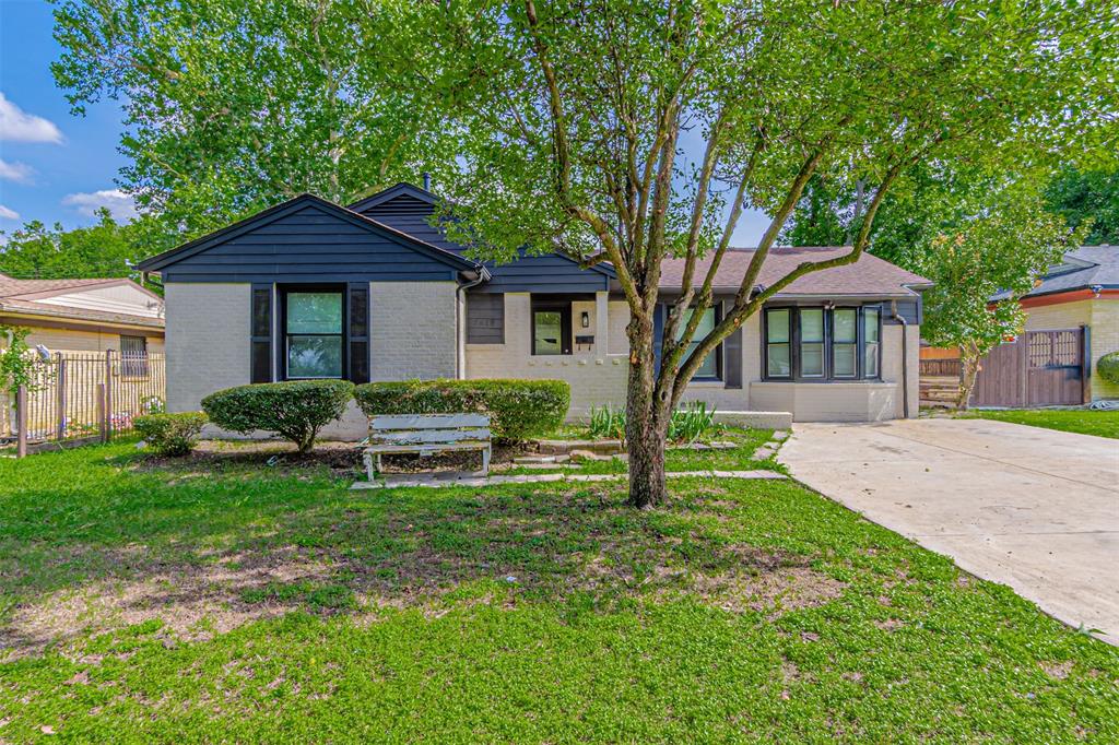 2618 Centerville Road — photo