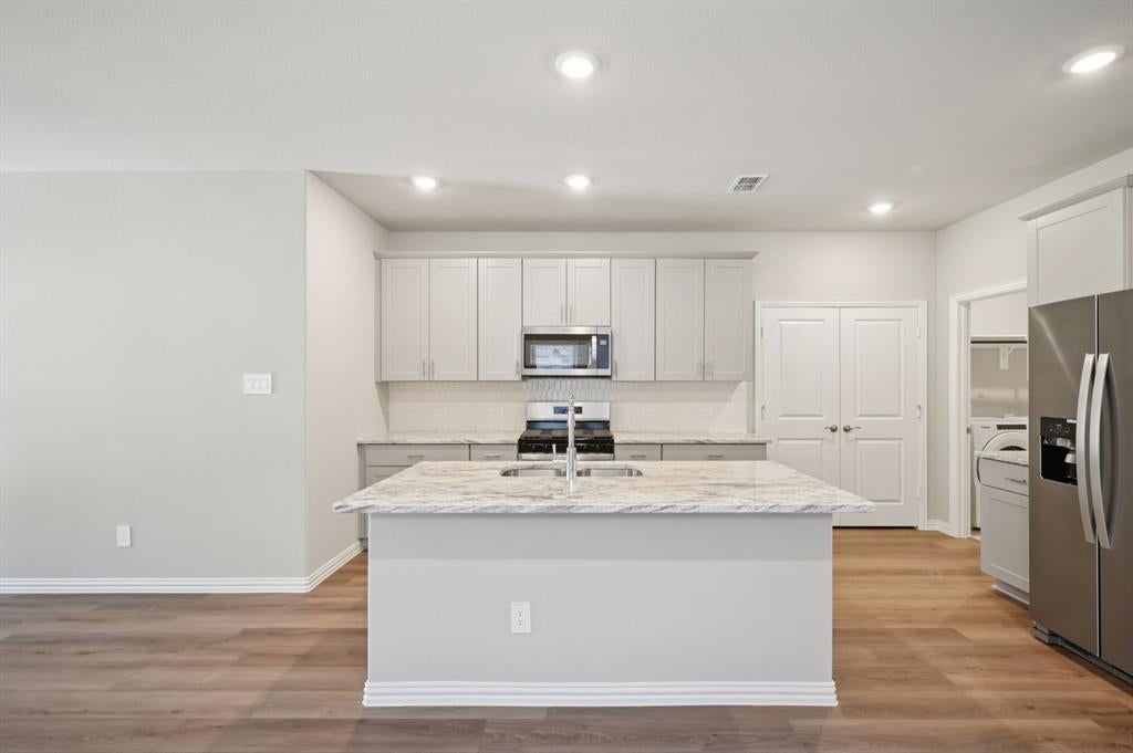 3028 Belton Drive — photo