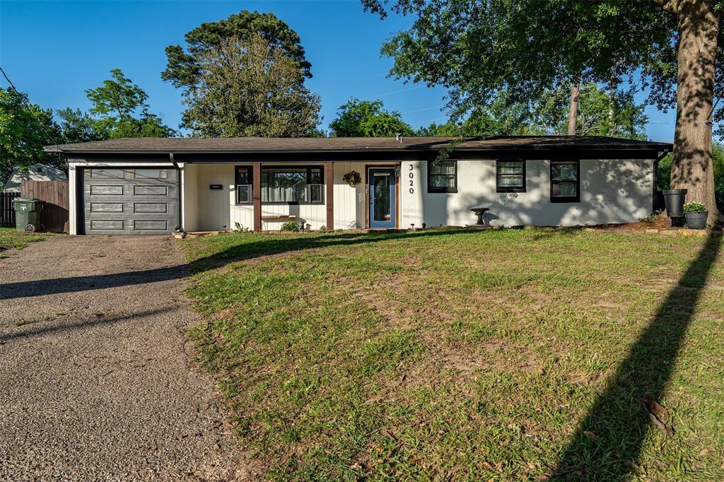 3020 Meadowlark — photo