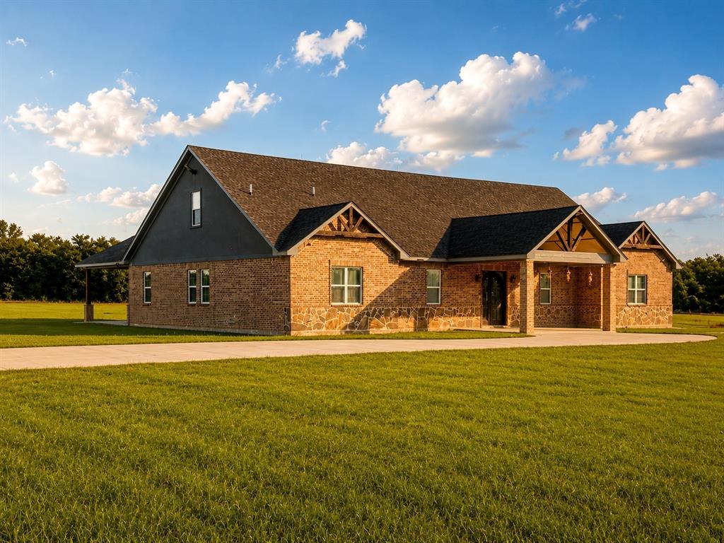 8281 FM 641 — photo