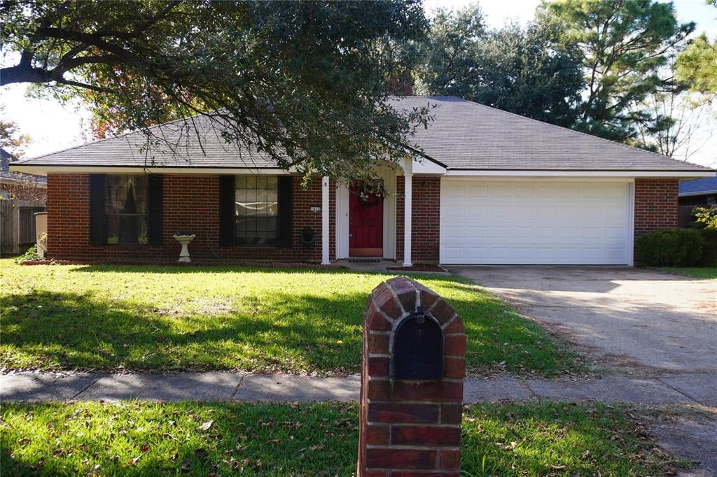 1612 Gentilly Drive — photo