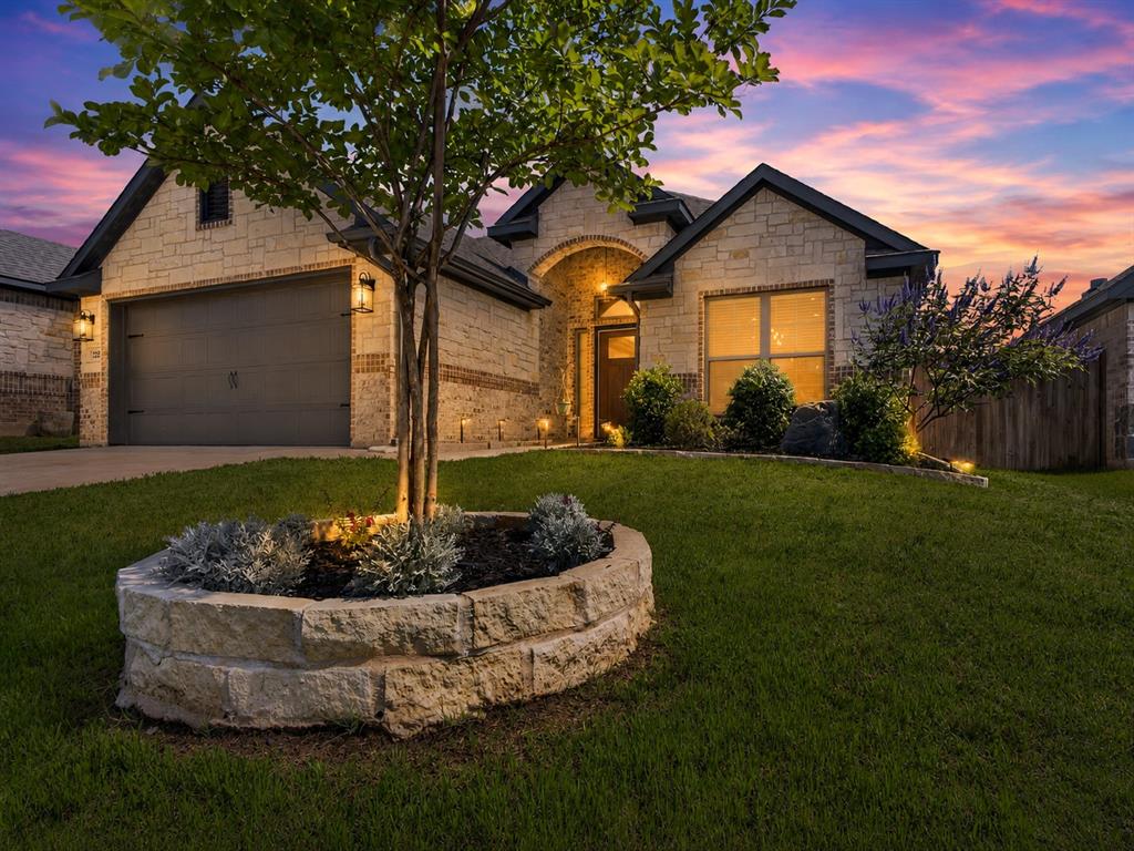 125 Maverick Lane — photo