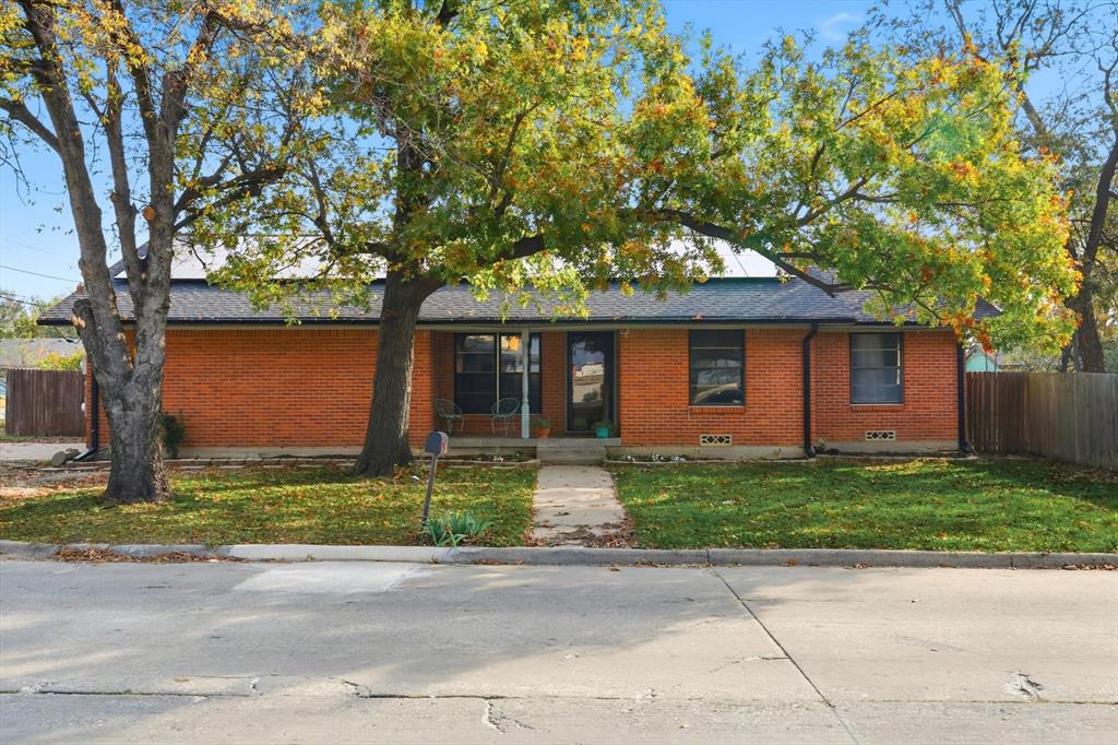 612 N 10th Street — photo