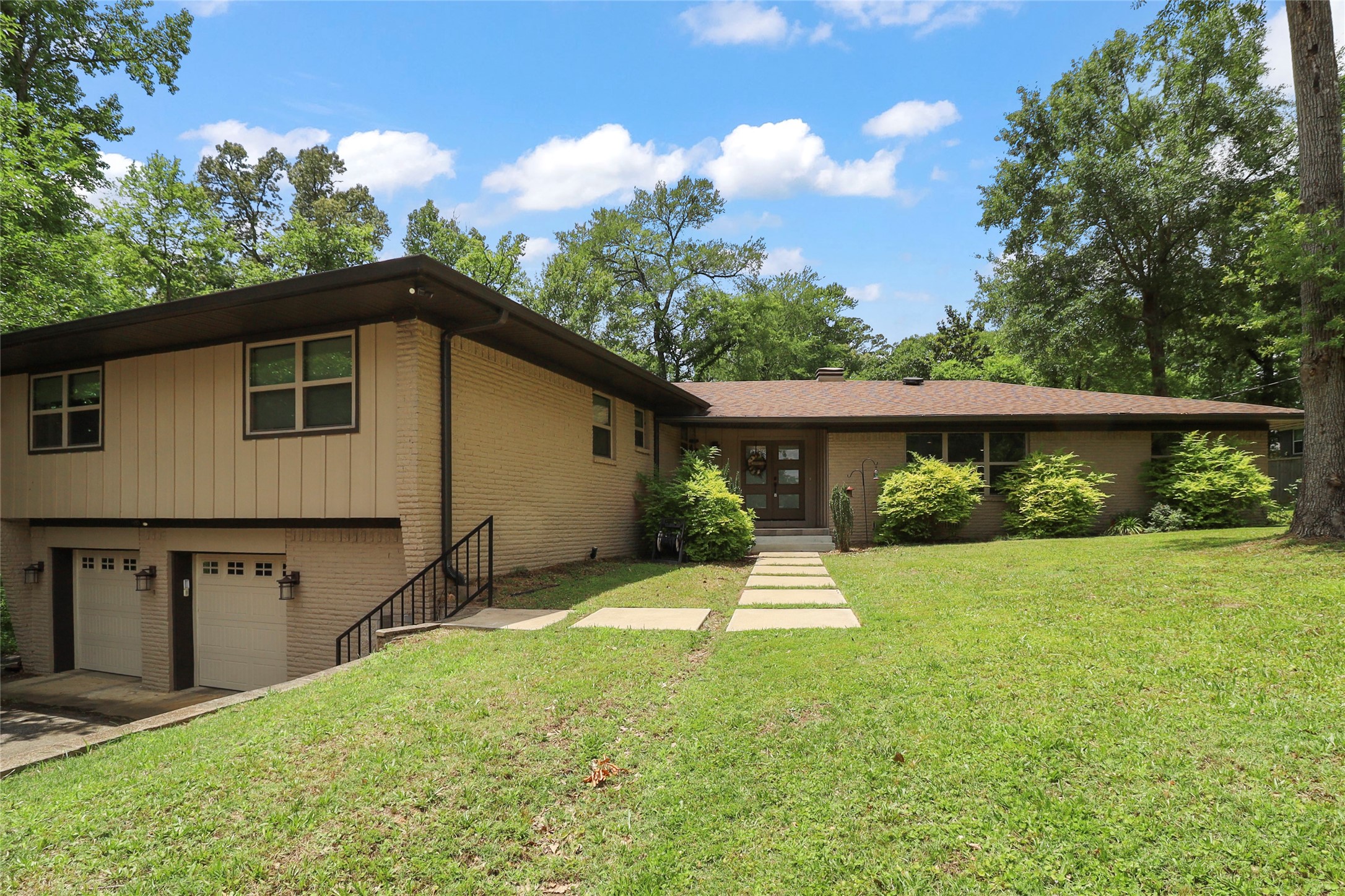 707 Tullie Drive — photo