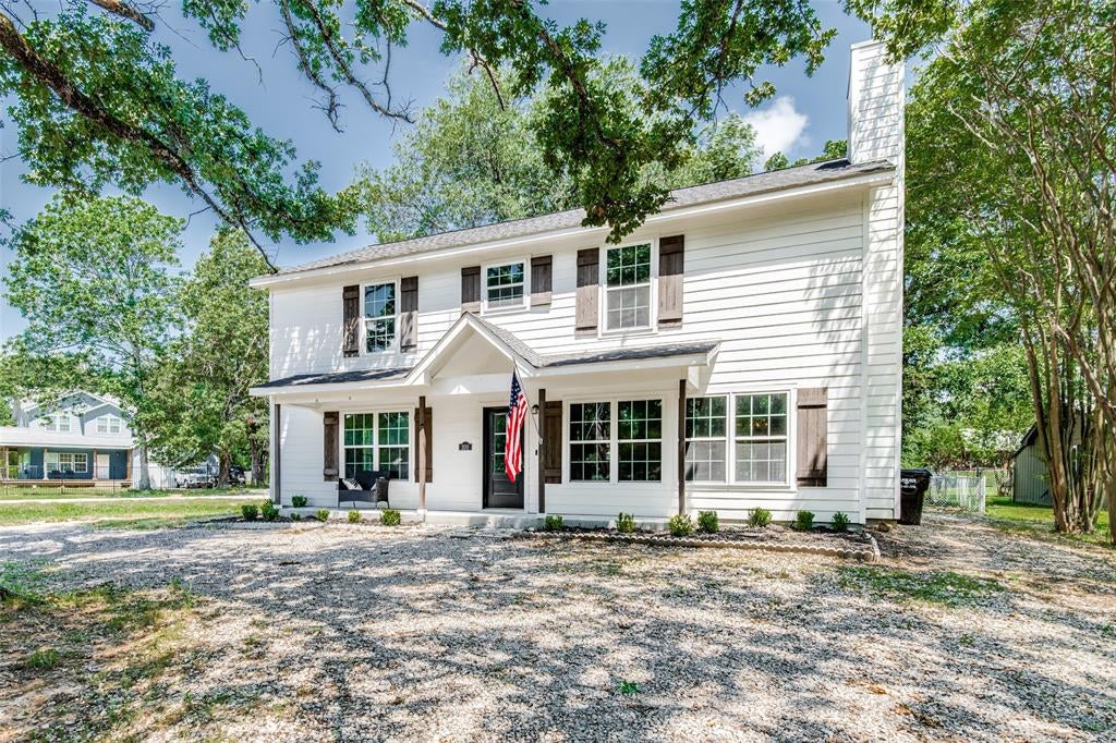 200 Lakeside Drive — photo