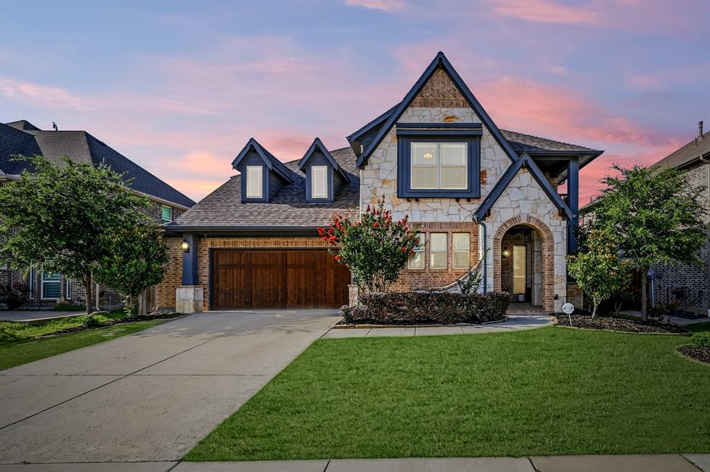 700 Sahallee Drive — photo