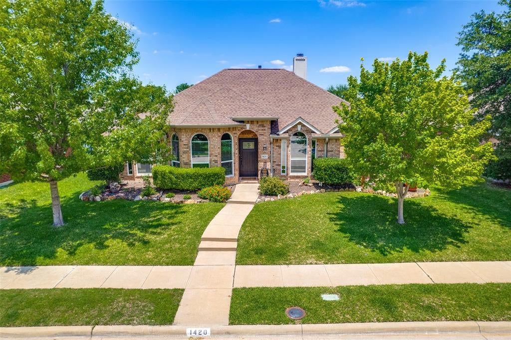 1420 Greenwich Drive — photo