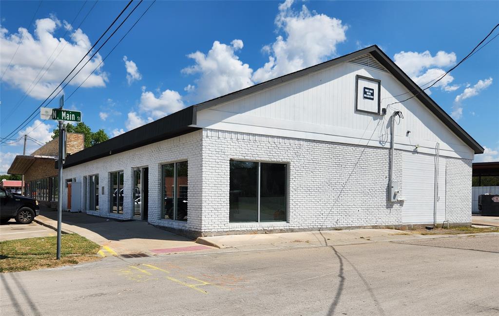 601 N 4th Street — photo
