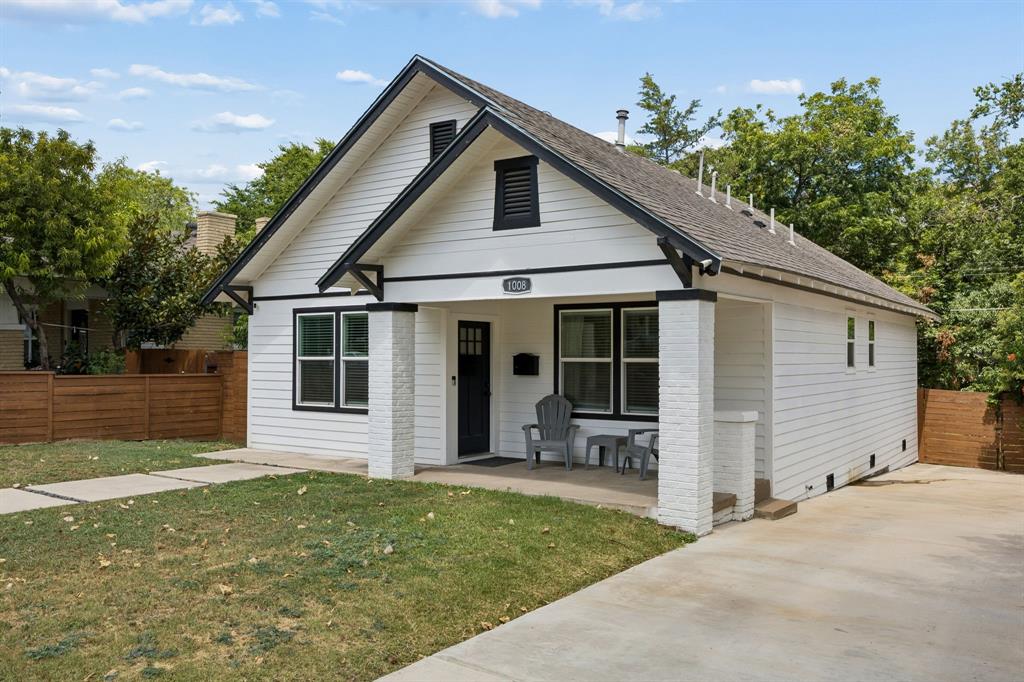 1008 S Oak Cliff Boulevard — photo