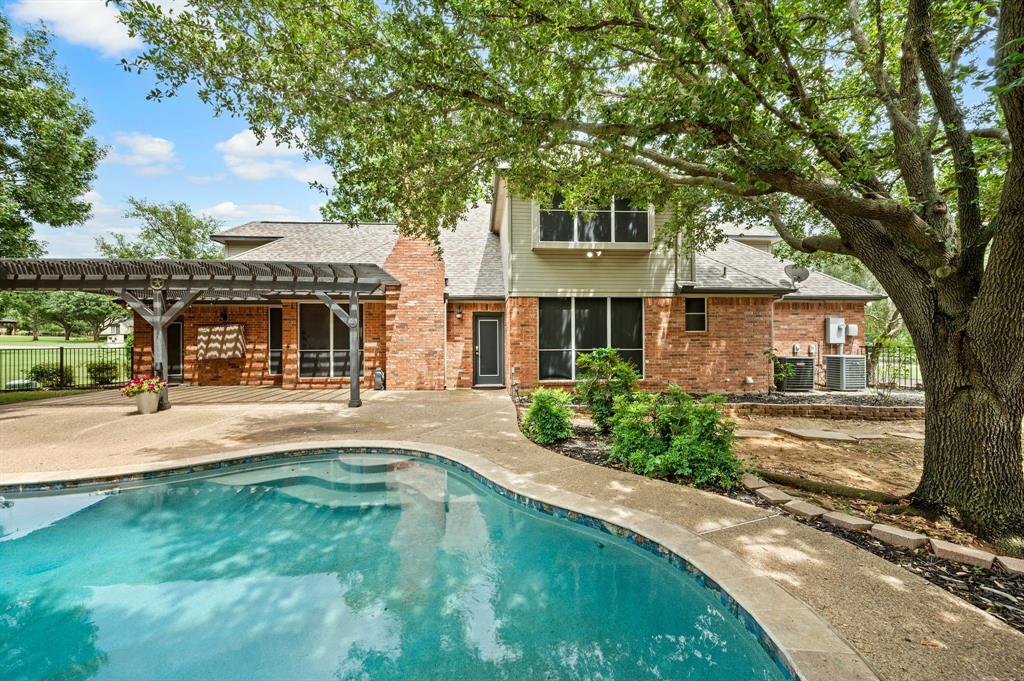 5851 Windridge Lane — photo