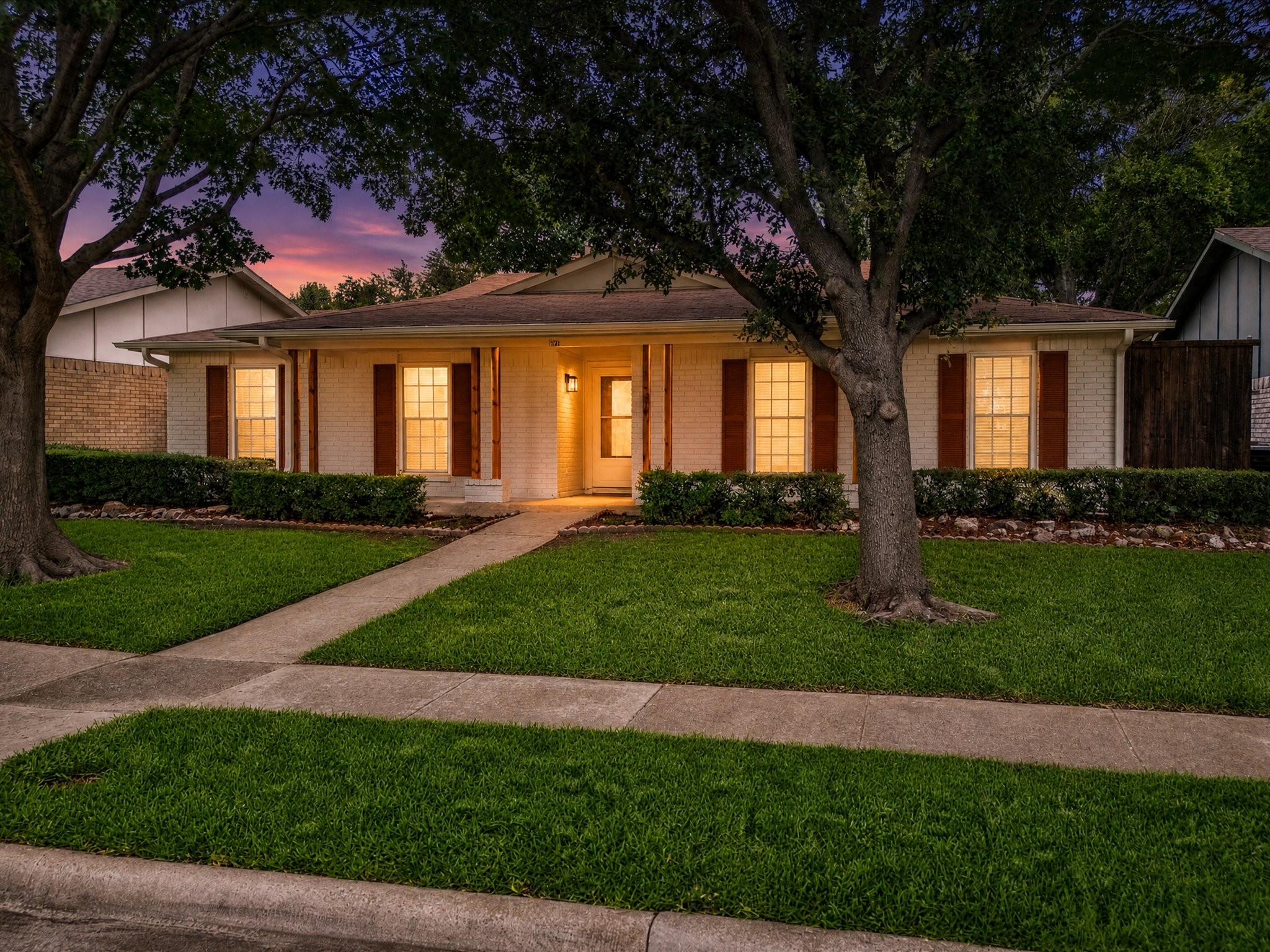 1907 Rambling Ridge Lane, Carrollton, TX 75007 — photo 2
