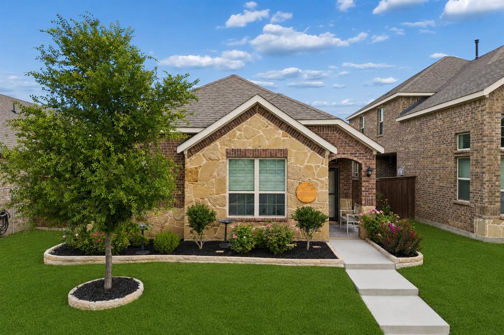 1537 Princeton Drive — photo