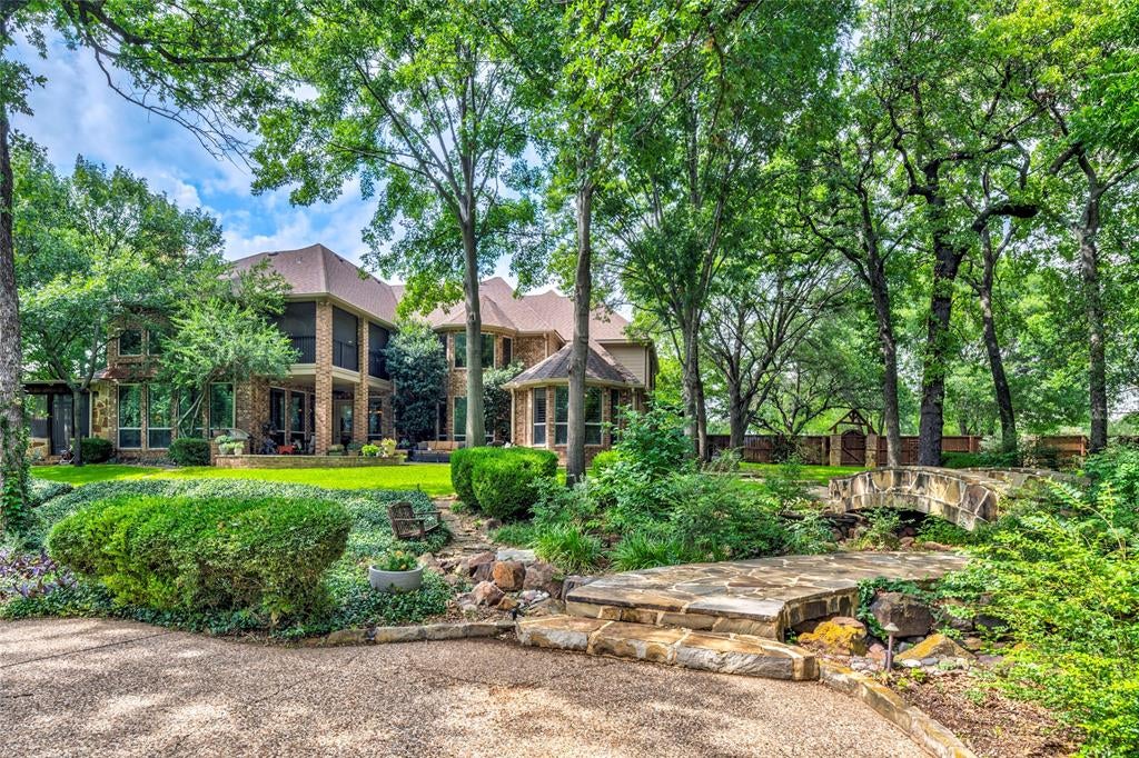 3905 Rothschild Drive — photo