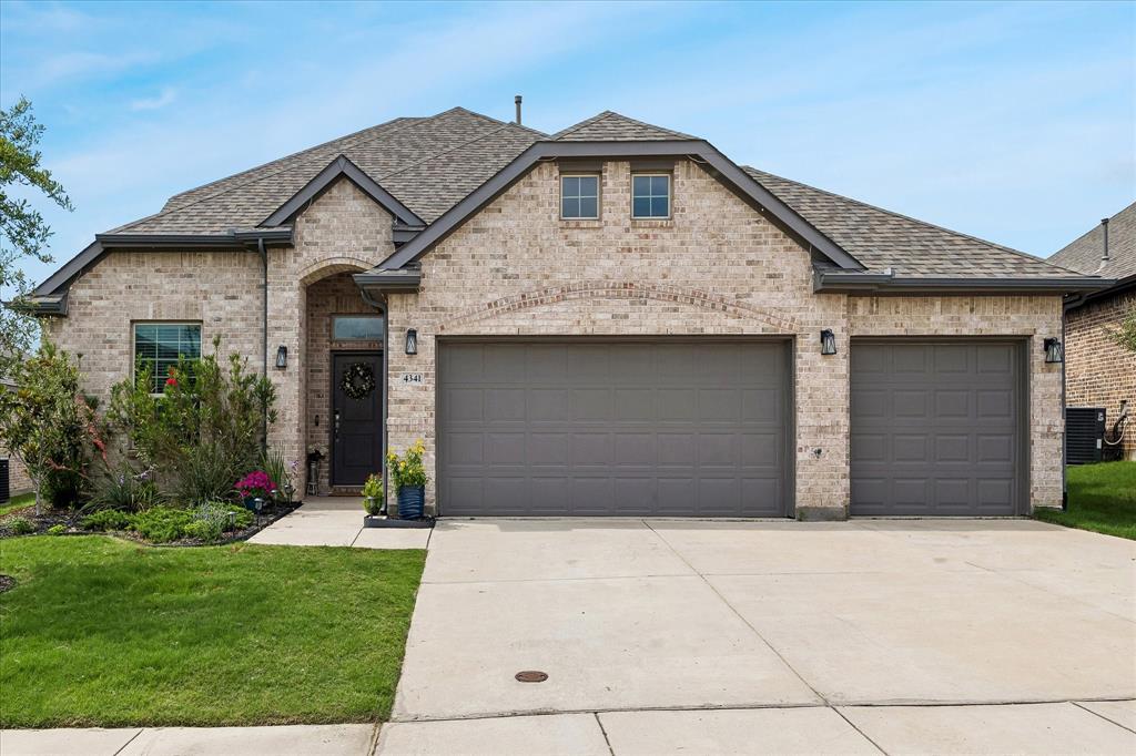 4341 Swallow Drive — photo