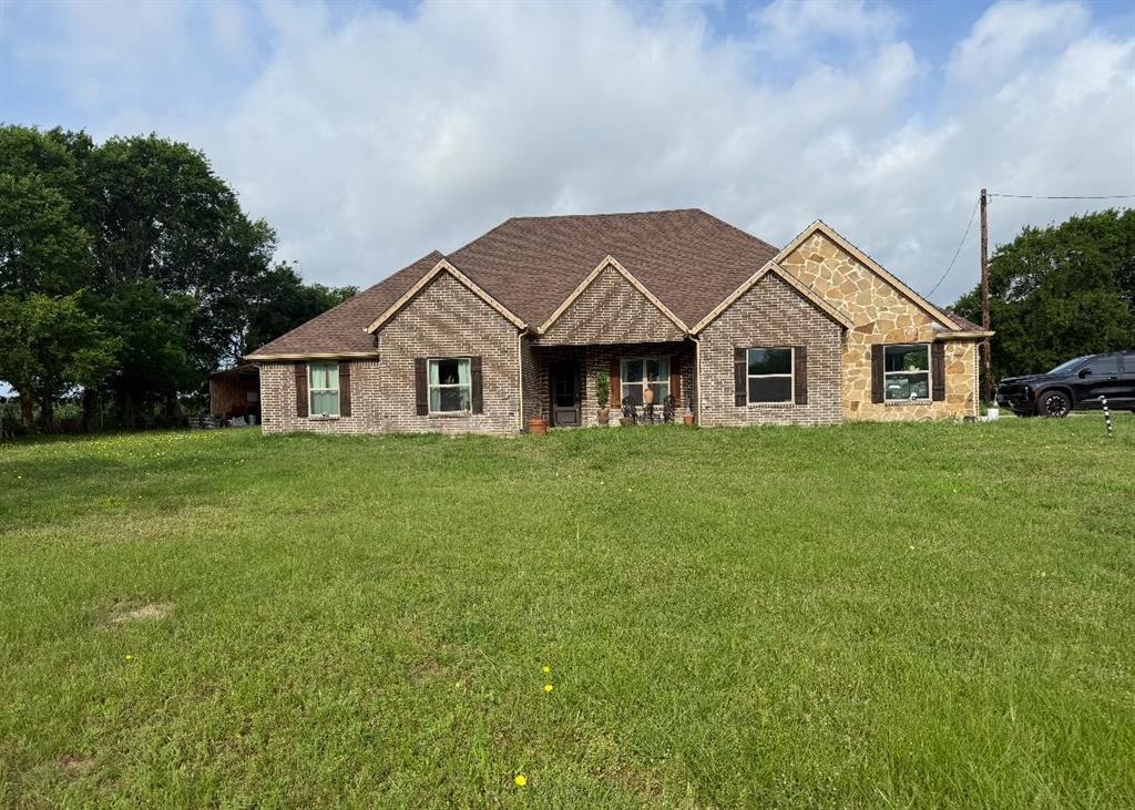 2219 Farm Road 275 N — photo