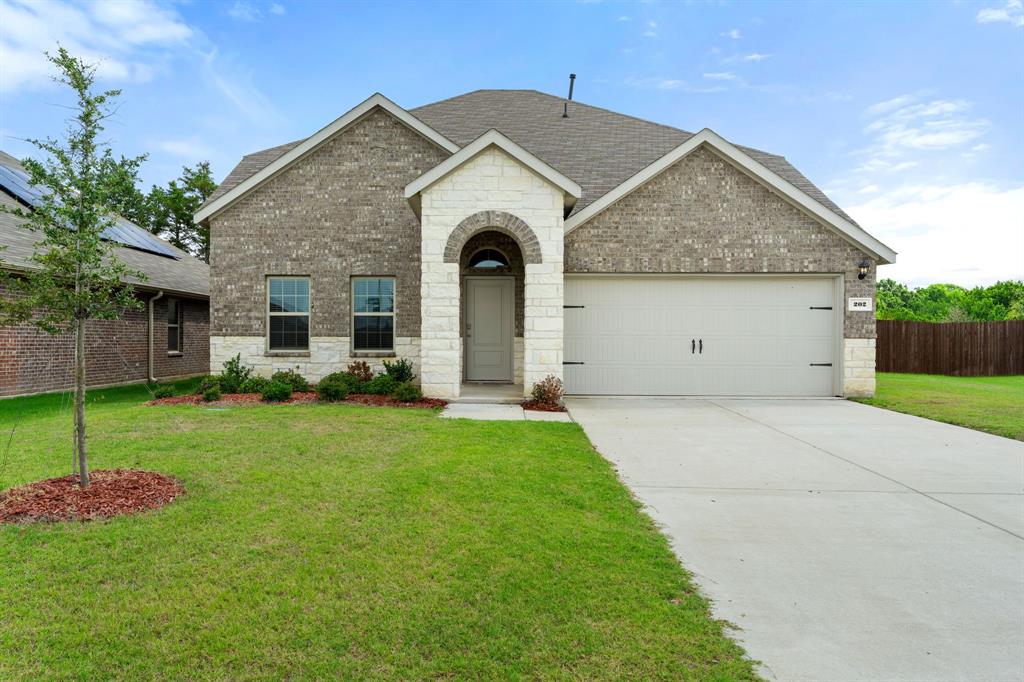 202 Ashbrook Drive — photo