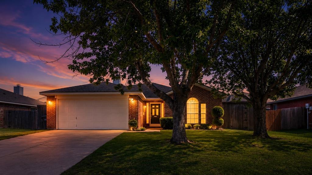 4905 Fox Ridge Lane — photo