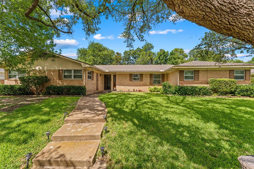 708 Topeka Drive — photo