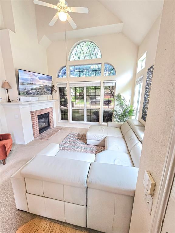 6846 Winston Drive — photo