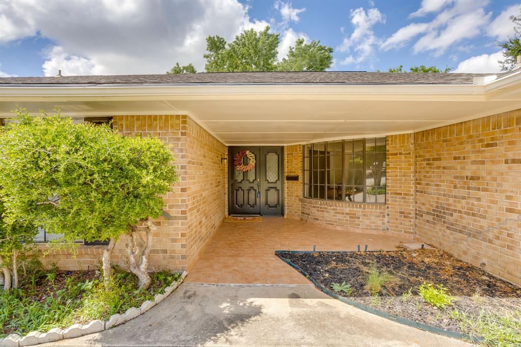 4424 Foxfire Way — photo