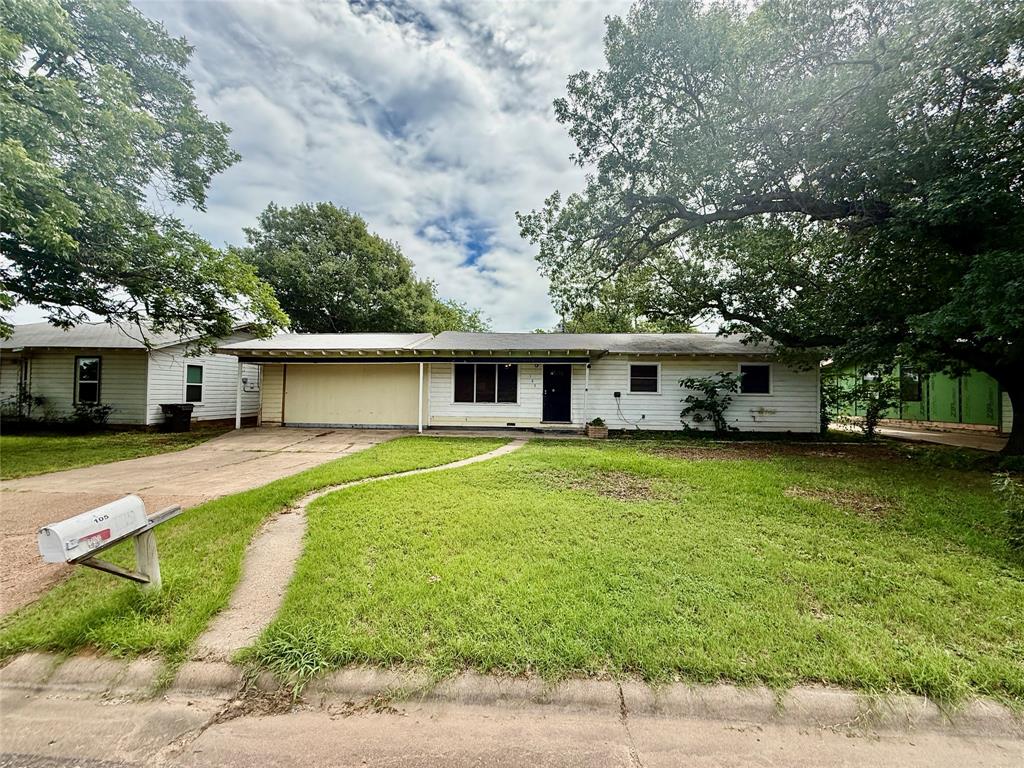 105 Ragland Street — photo