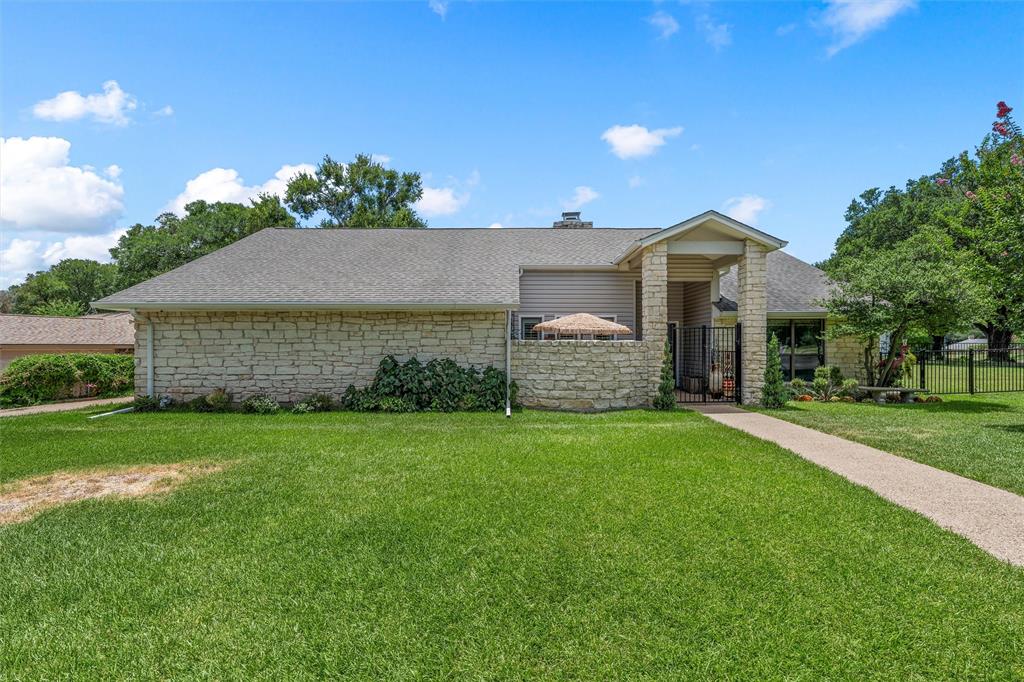 2812 Chimney Hill Drive — photo