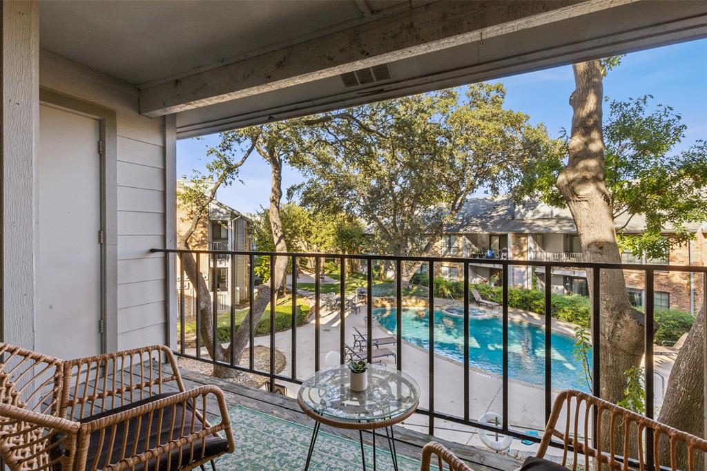 15151 Berry Trail 706 — photo