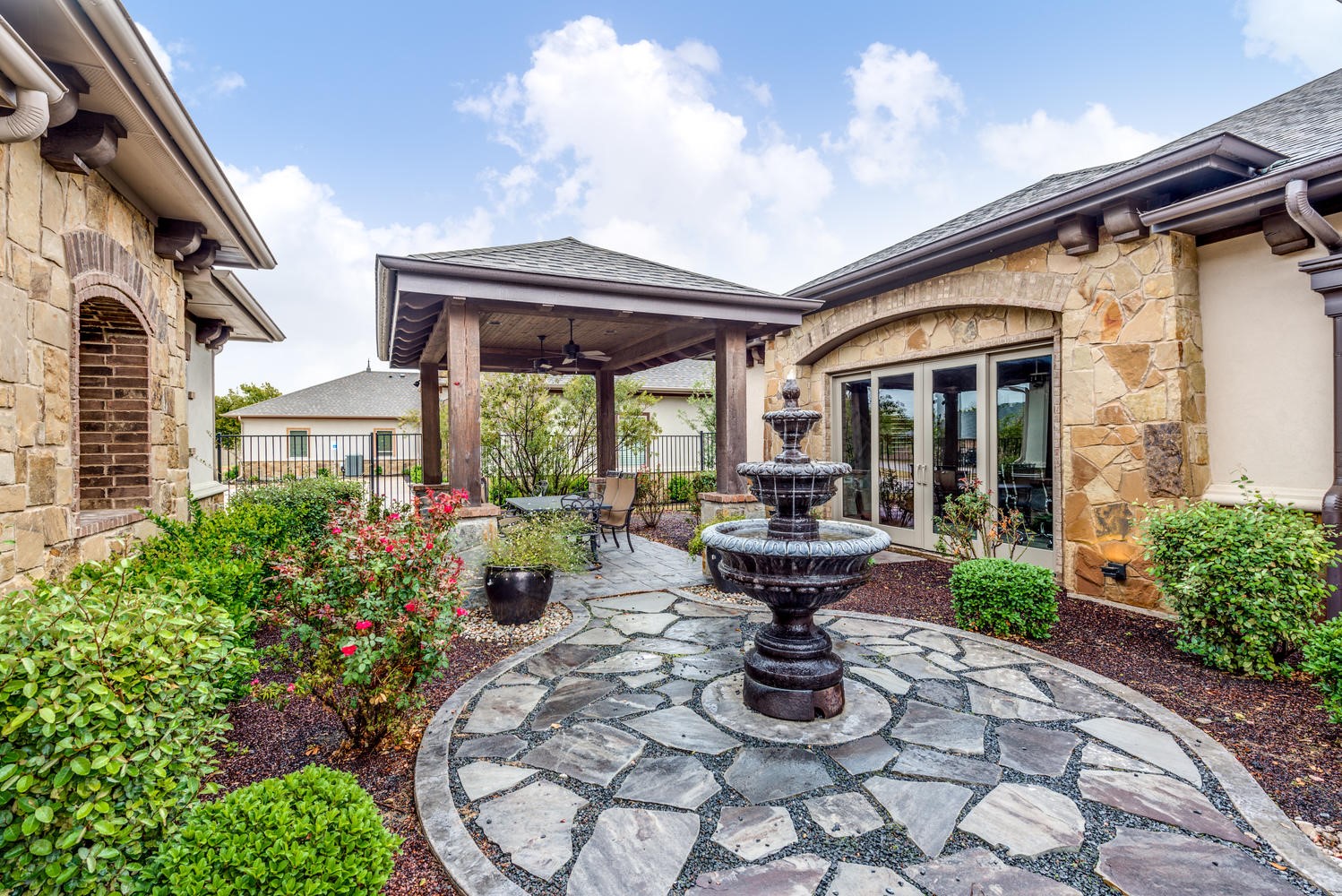620 Stoneglen Drive E, Keller, TX 76248 — photo 2