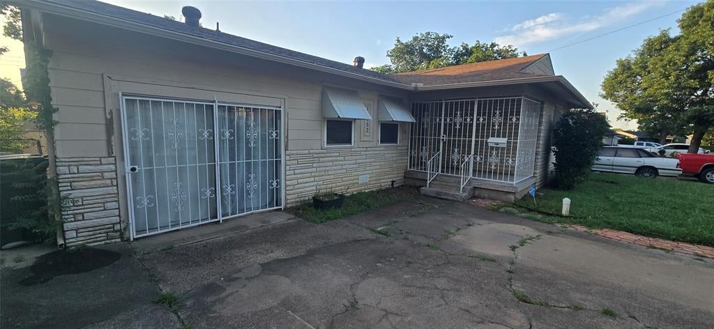 12052 Bellafonte Drive — photo