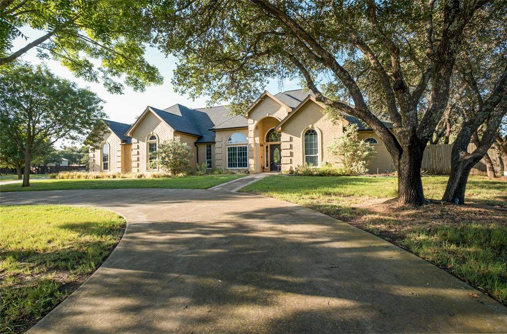 182 Lakeview Drive — photo