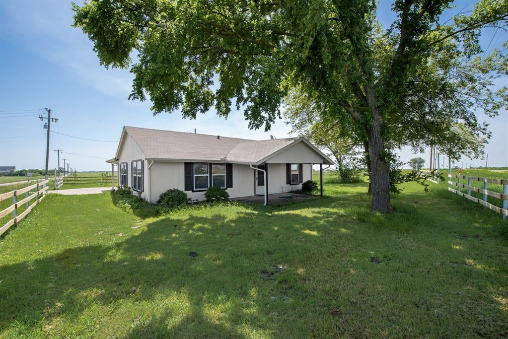354 N FM 1138 — photo