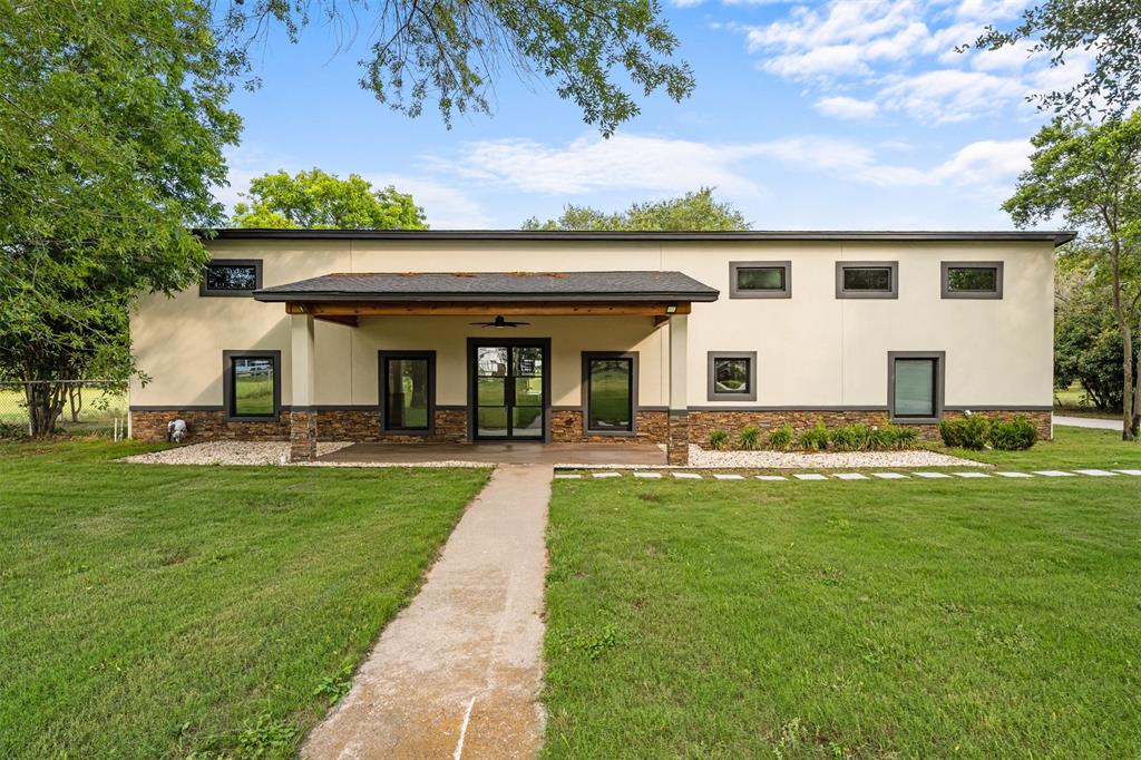 1215 E Stegall Road — photo