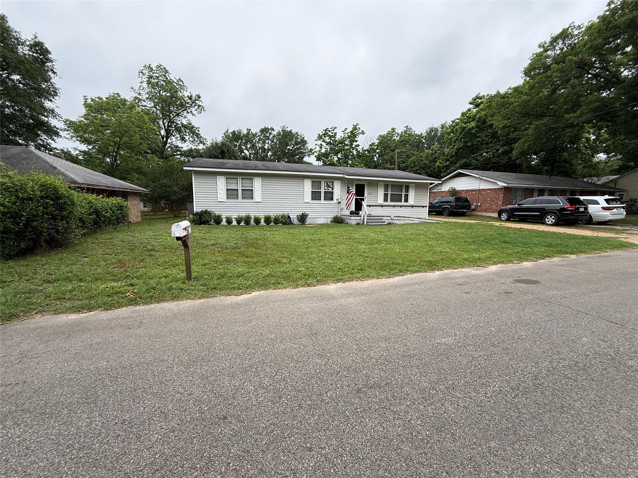 306 Floyd Street — photo