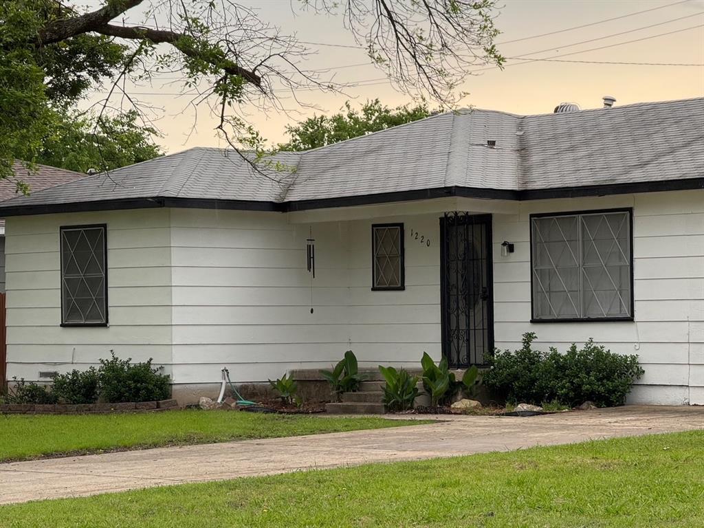 1220 Westmoreland Drive — photo