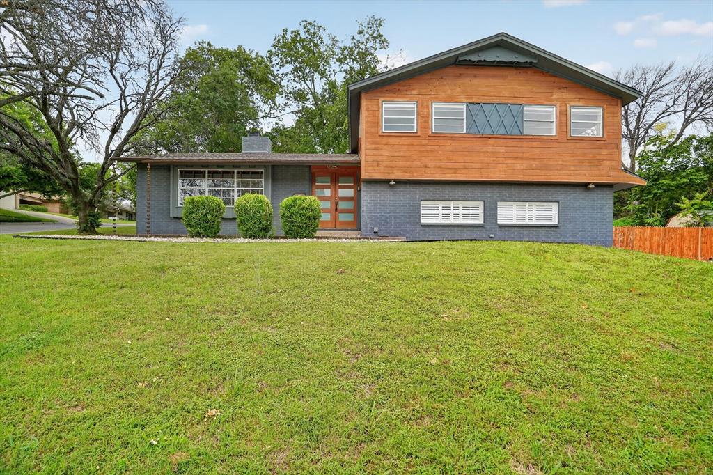 6609 Genoa Road — photo