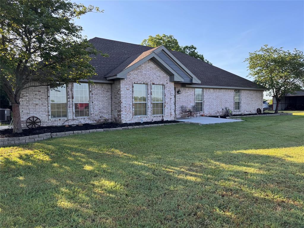 3881 FM 815 — photo
